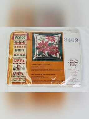 Creative Circle VTG 1983 Christmas 14"x14" Poinsettia Pillow Kit # 2402 - NOS